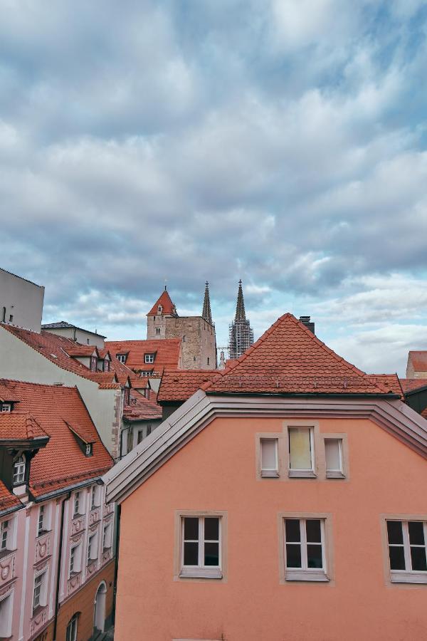 Hotel Roter Hahn Regensburg Exterior photo