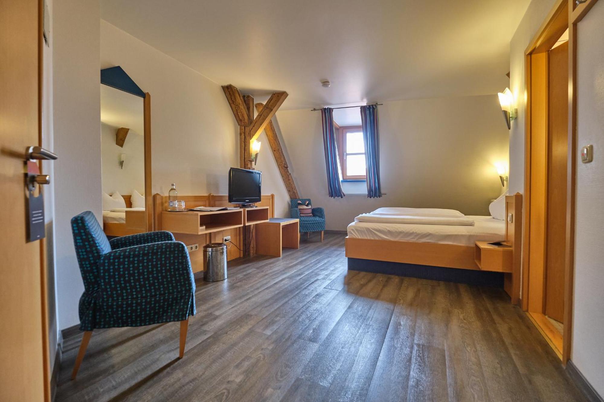 Hotel Roter Hahn Regensburg Exterior photo
